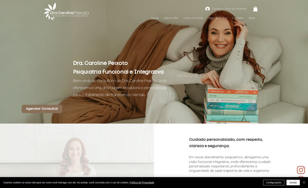 Dra Caroline: Criação do novo layout do site, configuração de SEO, configuração de agendamento e pagamento on-line, além de configurar várias automações.