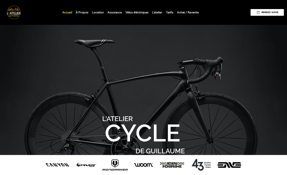L'Atelier du Cycle : Site vitrine complet pour un atelier de réparation et vente de vélos.
Nous avons conçu un site Wix sur-mesure, à l’image artisanale et moderne de l’Atelier du Cycle. De la structure UX jusqu’au référencement local, chaque élément a été optimisé pour générer du trafic qualifié et faciliter la prise de rendez-vous.

✅ Ce que nous avons réalisé :
	•	Design responsive et cohérent avec l’identité de marque
	•	Mise en place d’un SEO local performant (Google Maps, balises, contenu optimisé)
	•	Intégration d’un module de réservation et formulaire de contact efficace
	•	Rédaction des textes orientés conversion & référencement
	•	Paramétrage complet de la version mobile

📈 Résultat : un site rapide, bien positionné localement, et un véritable outil pour attirer des clients en boutique comme en atelier.
