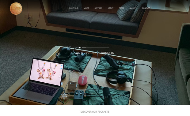 DBpodcasts: California based podcast production specialists the Dust Brothers needed to revamp their old site to better highlight their expertise, clients and services.