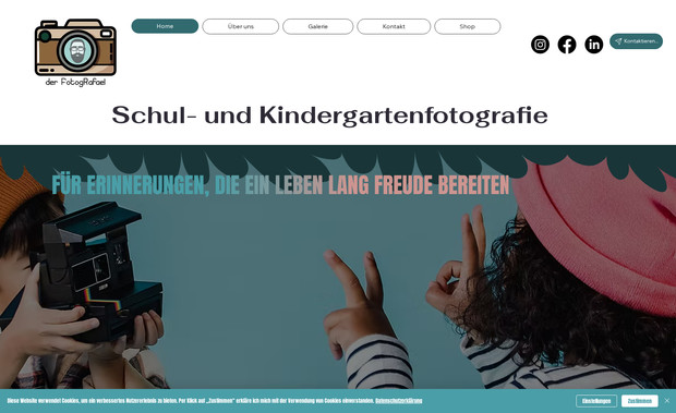 FotogRafael: Für "Der Fotografael" haben wir eine spielerische und einladende Website gestaltet, die die Freude und Leichtigkeit der Kinder- und Schulfotografie einfängt. Mit einem warmen, freundlichen Design und lebendigen Farben schafft die Seite eine Atmosphäre, die sowohl Eltern als auch Schulen anspricht. Die intuitive Navigation ermöglicht es, unkompliziert Galerien anzusehen, Pakete zu entdecken und Termine zu vereinbaren. Diese Website verkörpert die Leidenschaft für authentische und lebendige Momente, die "Der Fotografael" mit jeder Aufnahme festhält.