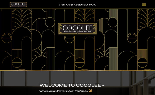 Cocolee: No Cocolee o desafio foi traduzir a mistura de sabores asiáticos com a energia tropical do bar. Criamos um site visualmente forte, com navegação simples e intuitiva, integrando reservas online e apresentando o cardápio de forma clara e envolvente.
A identidade visual ganhou vida em cada detalhe do site, desde as cores até a tipografia, reforçando a atmosfera vibrante do restaurante. O resultado foi uma presença digital que convida o visitante a mergulhar no clima do Cocolee antes mesmo de chegar ao local.