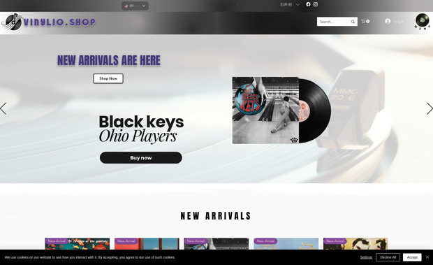 Vinylio.shop: A record store multilingual E-shop website